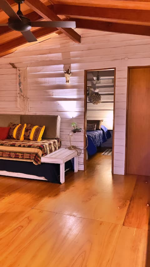 Successful Airbnb property: Angelo. A haven of wood and art, 8 blocks from the ocean in Punta Del Diablo
