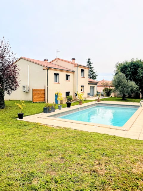 Le Petit Paradis Lescurien | AC | Gym | Smart Home.