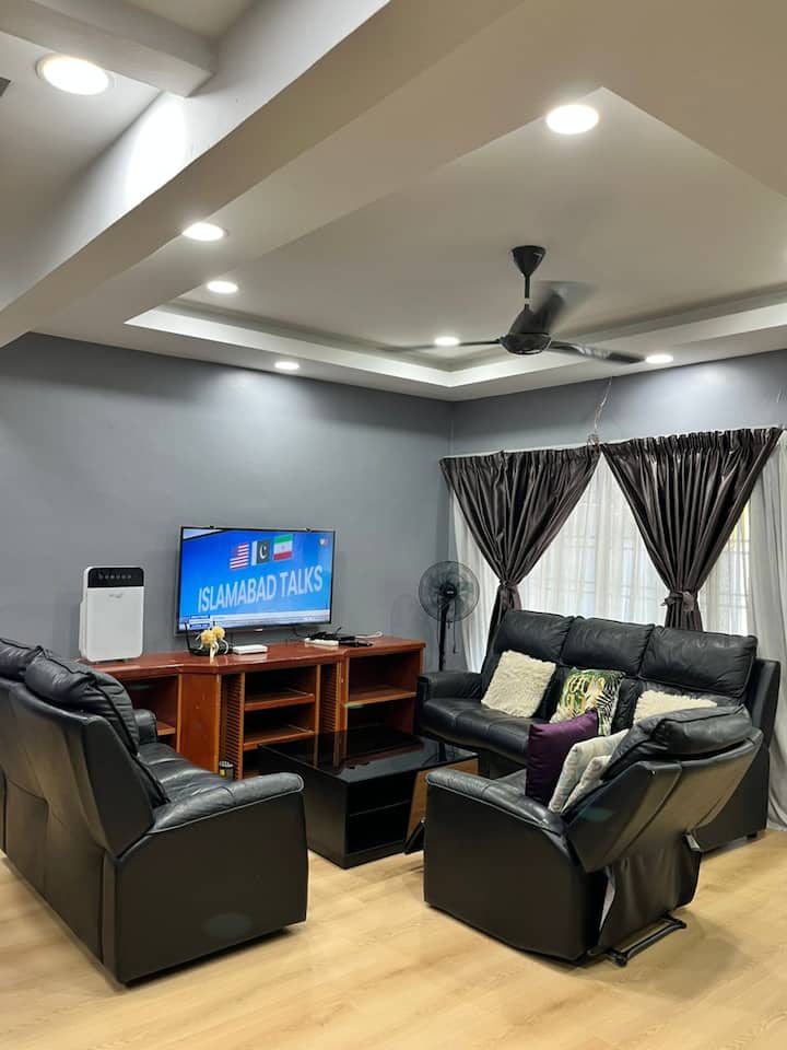 4br Terrace House - Family Stay Bangi (Wi-fi, Ac) - Kajang
