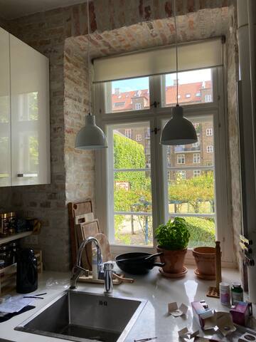 Spacious New Yorker apartment gallery image 3