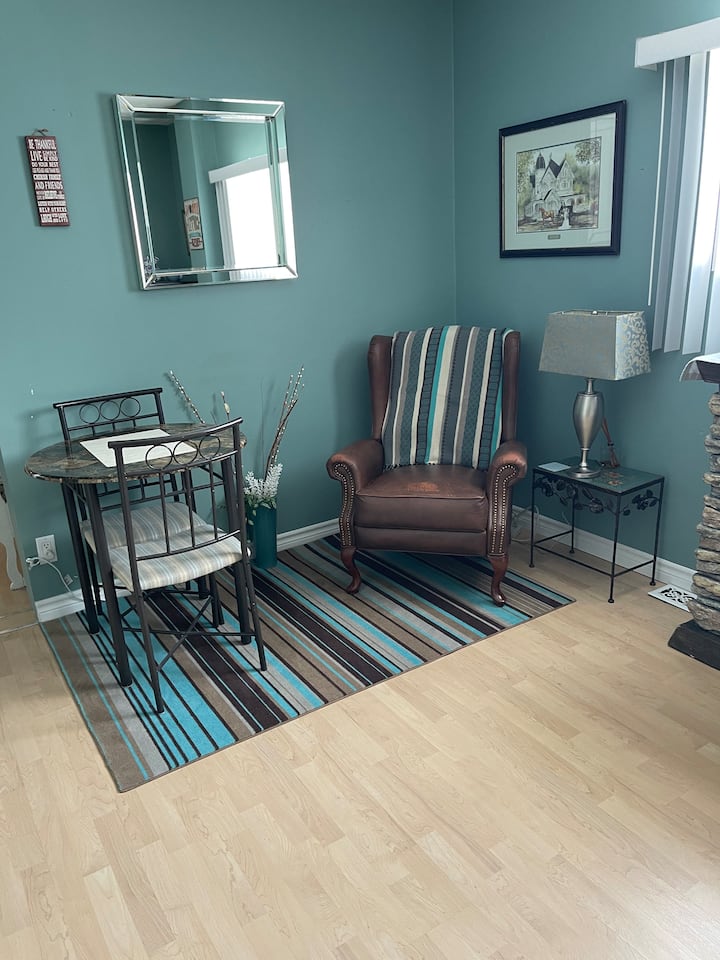 Chic Suite Studio Apartment - Timmins