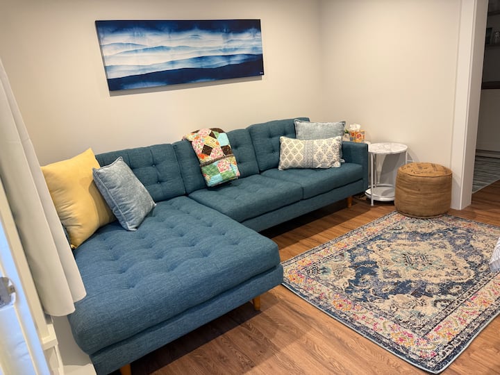 Unit B - Charming Queen Anne Victorian Apartment - Piedmont, CA
