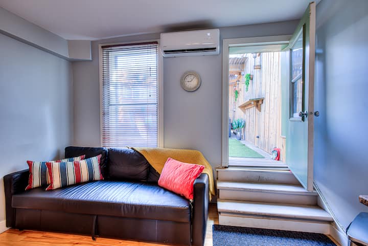 New 3br Apartment In Saint Denis With Hot Tub - Laval, Canadá