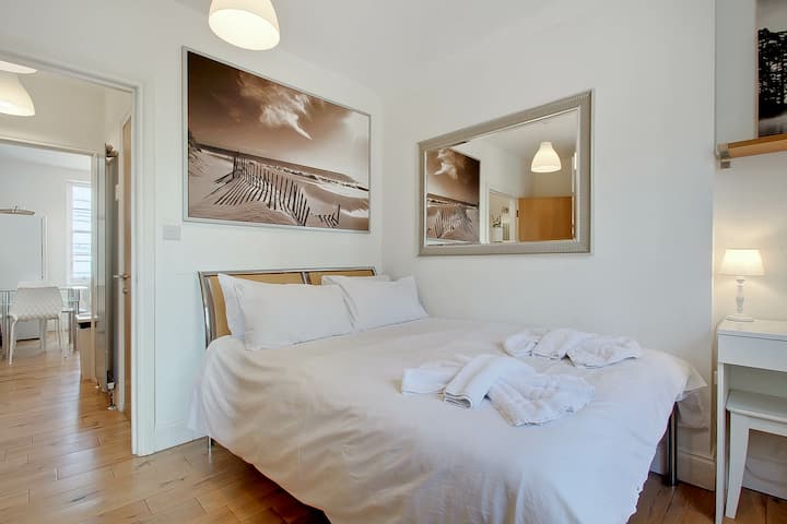 2 Bed Apt W/all Mod Cons Close To Westfield/tube - Notting Hill