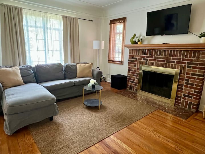 Earthy Gem, Cozy Home In Prime Location *Sleeps 6 - 워런