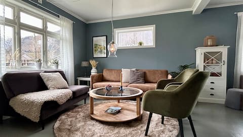 Successful Airbnb property: Sæbø center, Sunnmørsalpene and Hjørundfjorden in Ørsta