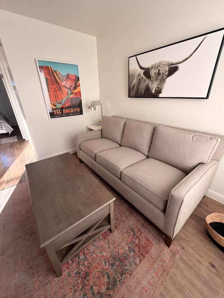 Rare Find! Pools, Jczzi, Clean 1bd, Deck, Updated! - St. George, USA