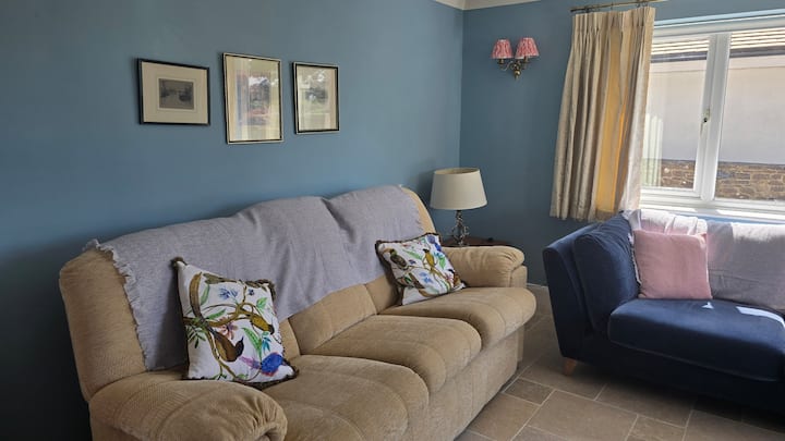 Saltmarsh Retreat: Sleeps 8, W. Views & Parking - Winchelsea