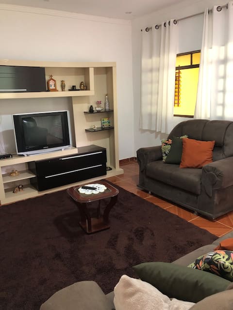 Imóvel de sucesso: Recanto do Berzelai Farmhouse em Bueno Brandão