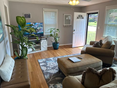 Petersburg Home away from Home