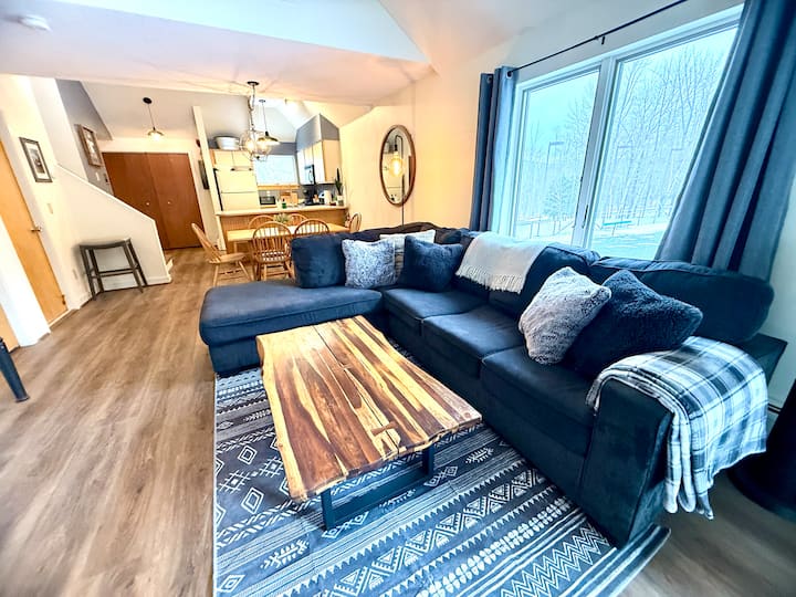 Relax after your day enjoying mother nature on our brand new sleeper sofa while watching cable/streaming or work from home with wifi in the house