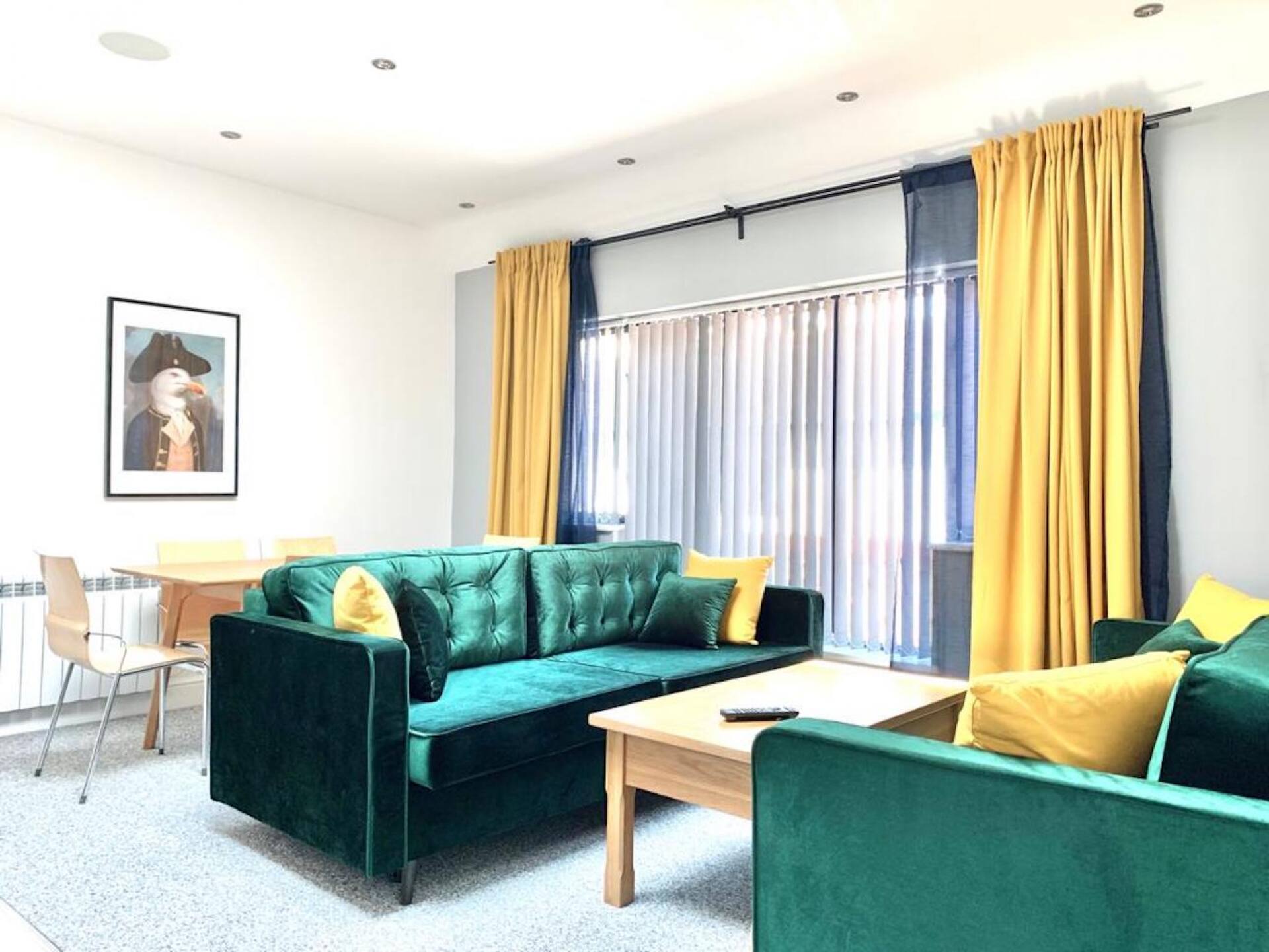 Premium 2 Bed Apartments - Thatcham Broadway