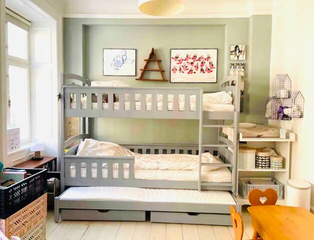 Family-friendly flat in the perfect location! gallery image 4