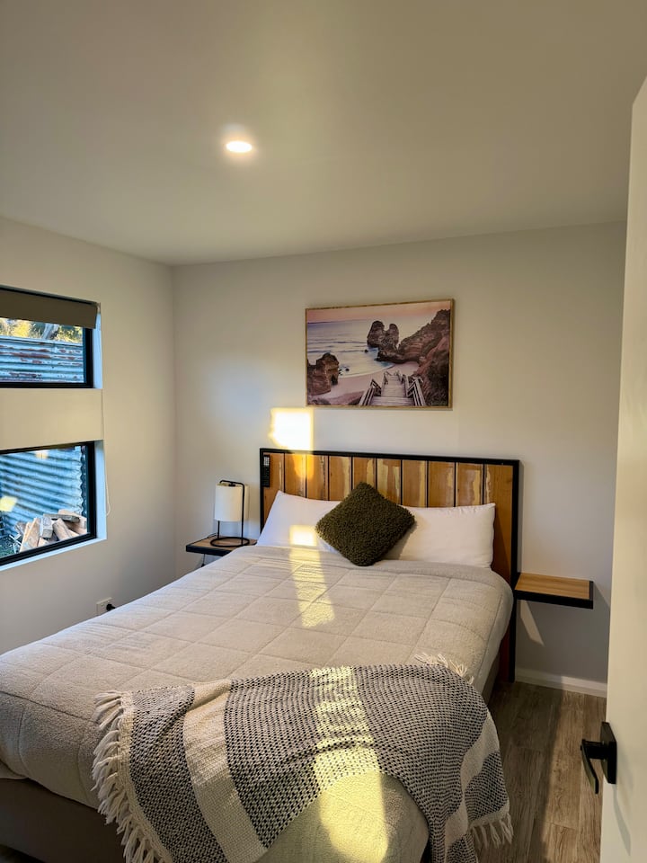 טלוויזיה בחדר שינה 2 