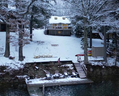 VT Lake House living with sunset views!