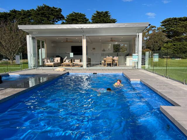 Heated Pool/Spa. Playground. Pet Friendly. Private gallery image 4