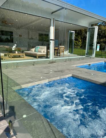 Heated Pool/Spa. Playground. Pet Friendly. Private gallery image 5