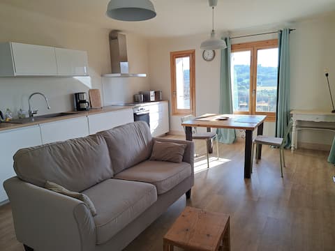 Maison de Gaston view & terrace in the heart of Luberon