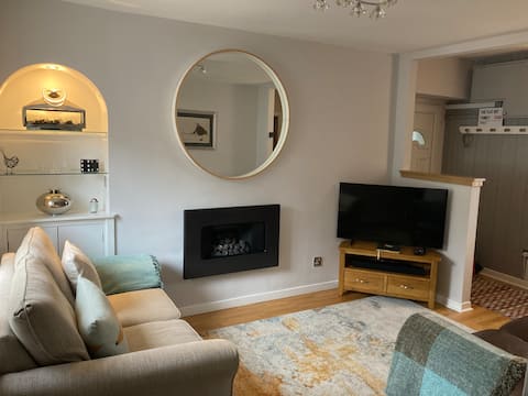 Flat Oot-Central Peebles, cosy flat with character