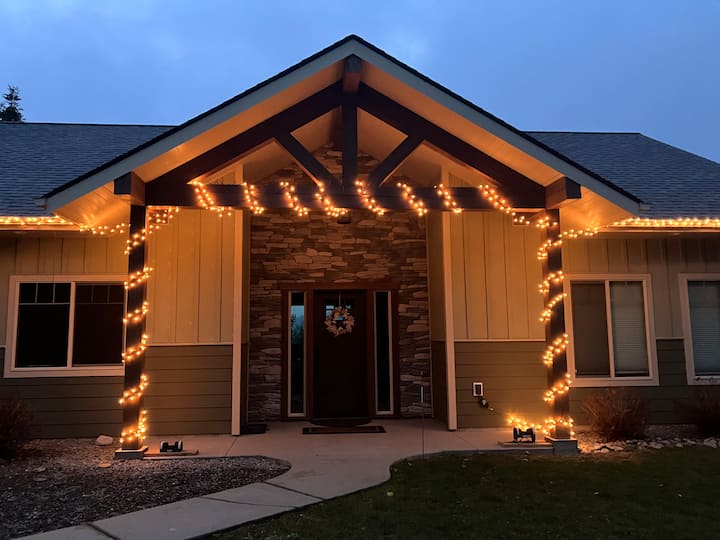 Quail House, Mountain/Valley Views & Hot Tub