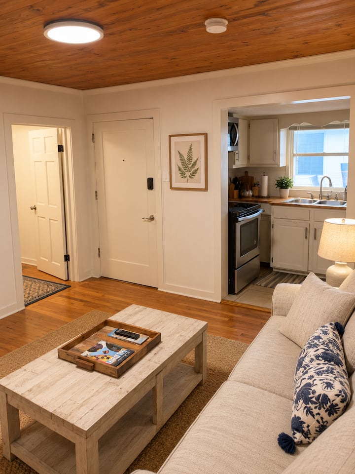 Cottage 2 - Porch Bungalow - Fairhope