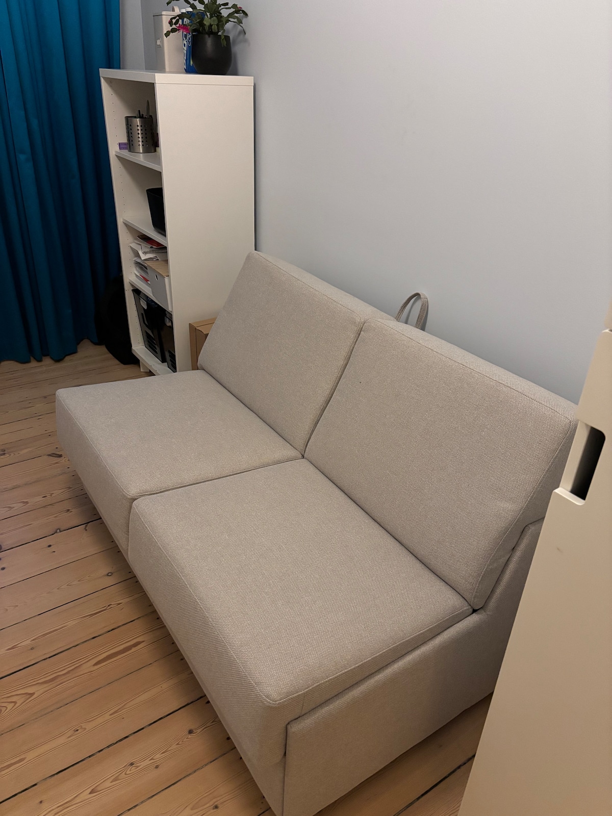 โซฟาเบดพร้อมที่นอนหรูสำหรับคนเดียว - พับง่าย