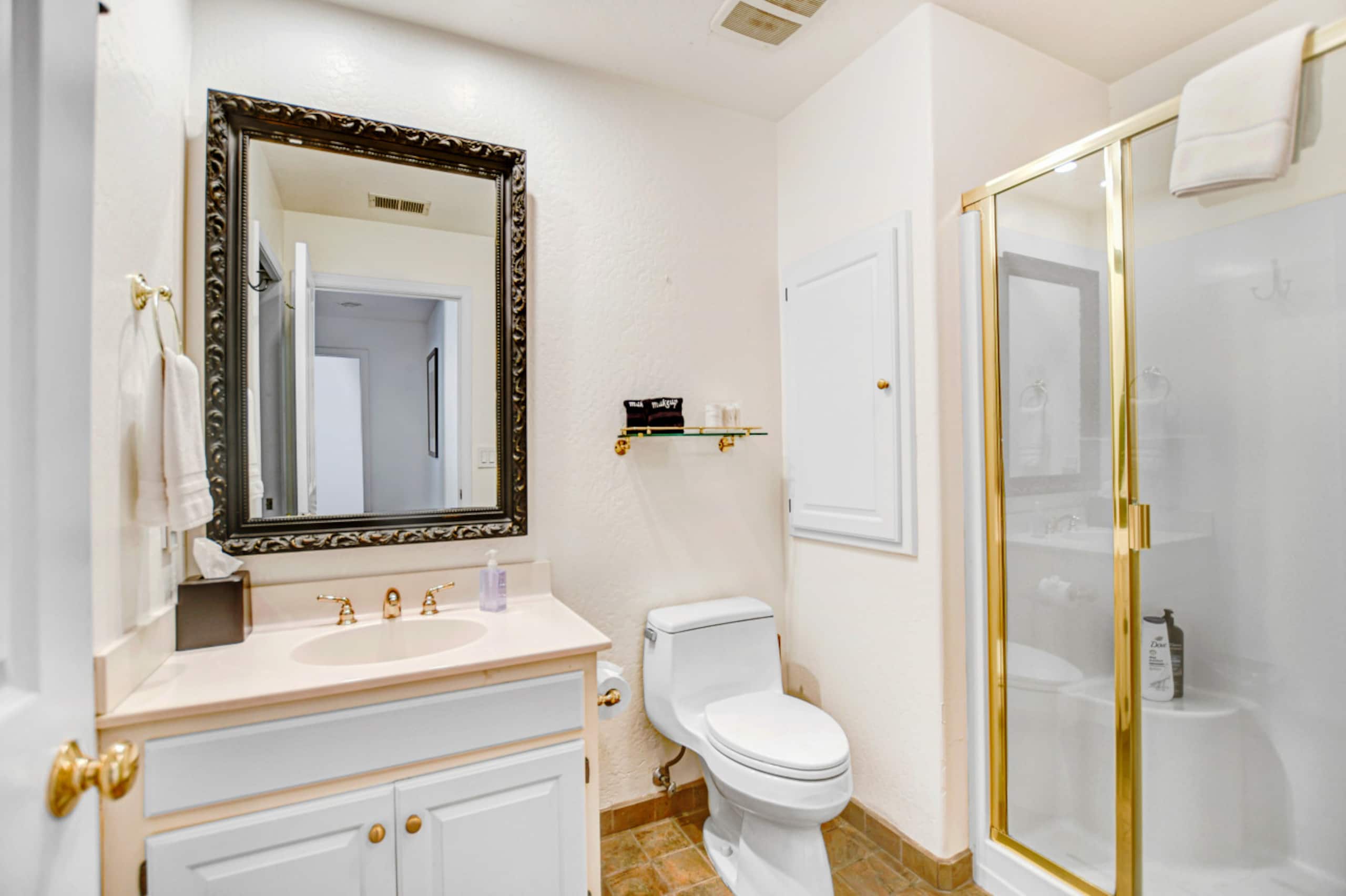 Cozy Sonoma Cottage with Hot Tub & Wine Passport - Photo 10