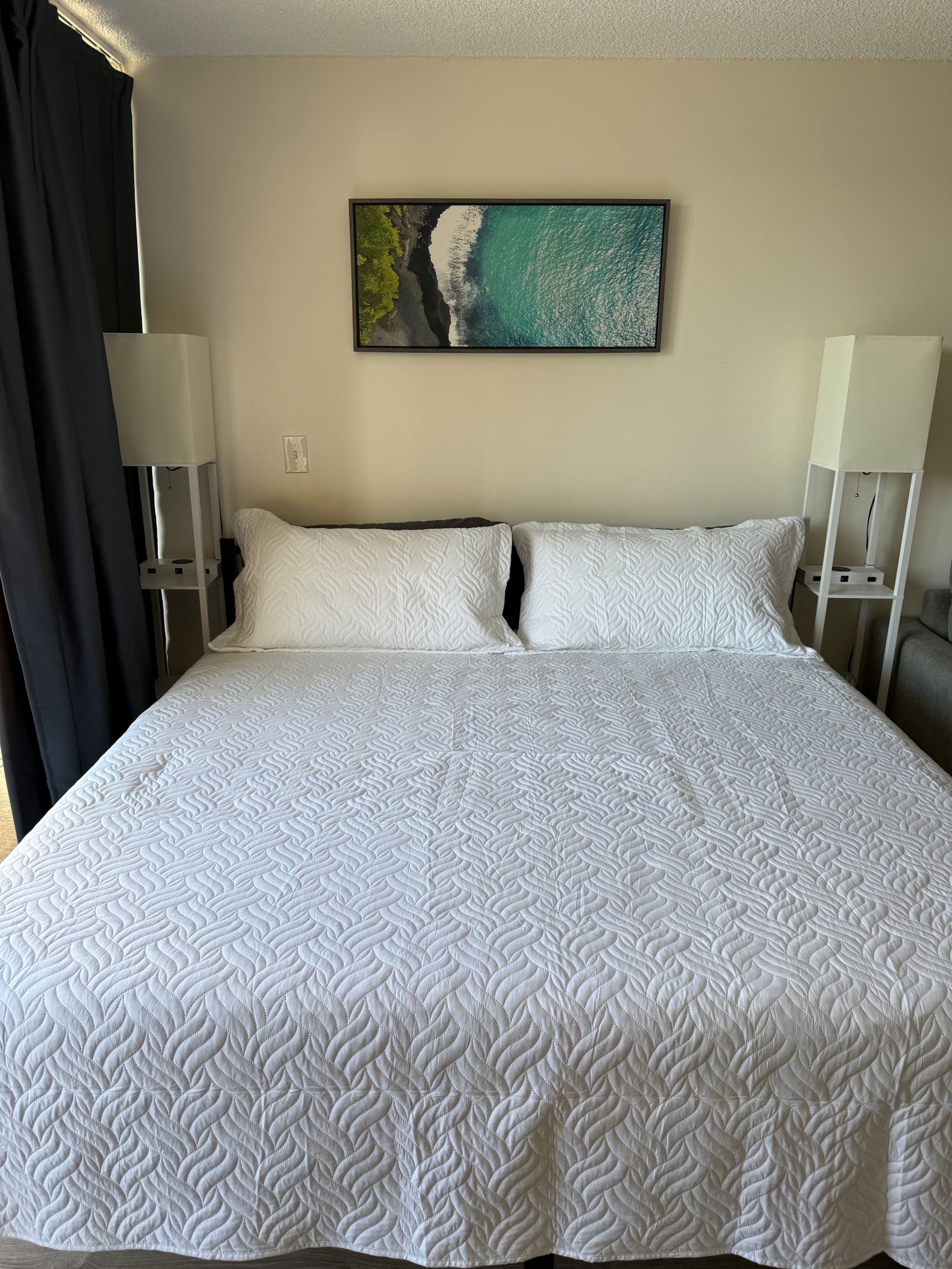 Condo in Honolulu · ★4.84 · 1 bedroom · 3 beds · 1 private bath - Image 20