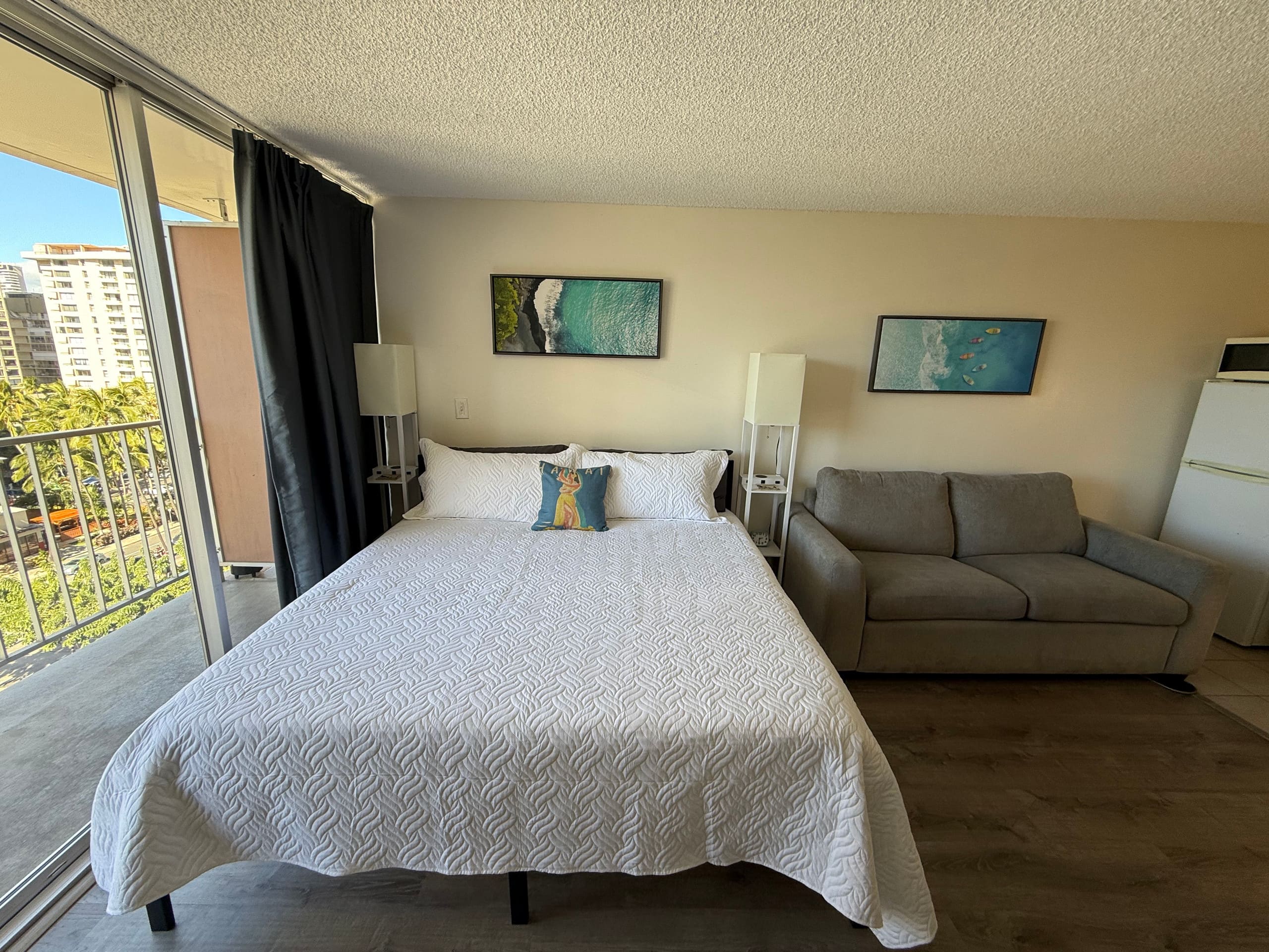 Condo in Honolulu · ★4.84 · 1 bedroom · 3 beds · 1 private bath - Image 36