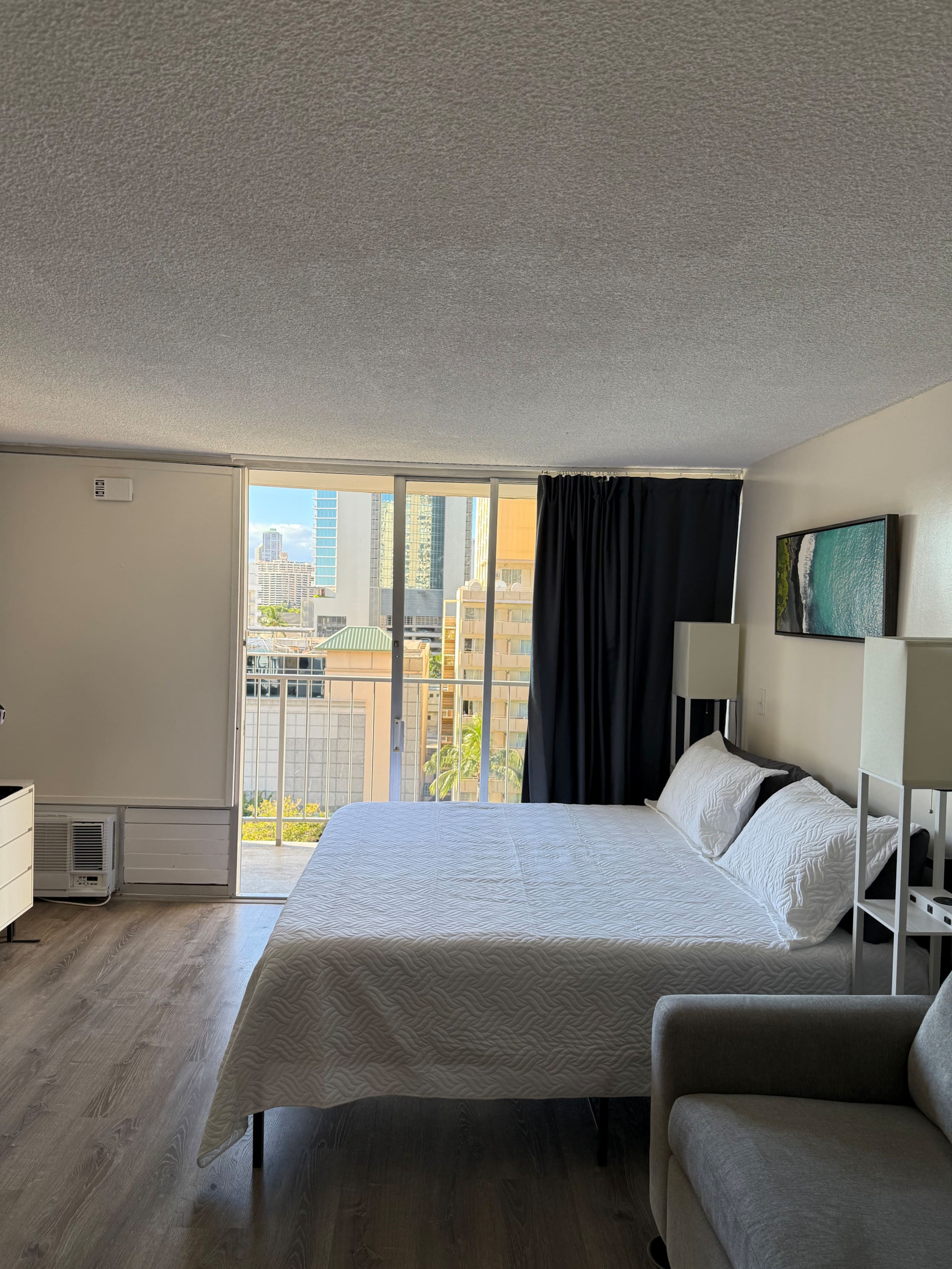 Condo in Honolulu · ★4.84 · 1 bedroom · 3 beds · 1 private bath - Image 22