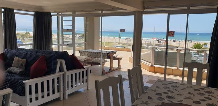 Jeffreys Bay Beach Vibes @ 38 Diaz On Main - Jeffreys Bay