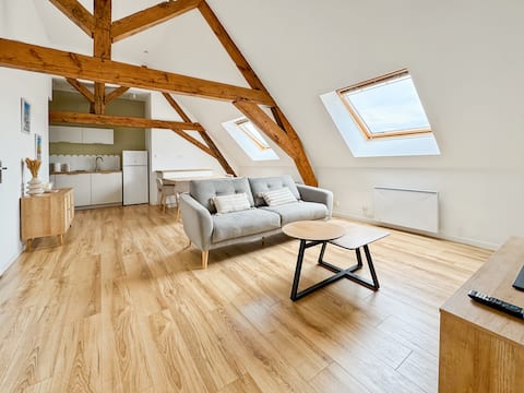 Successful Airbnb property: The Chapel Attic in Dunkerque