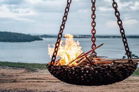 Humbug Bunk House & Hot Tub!