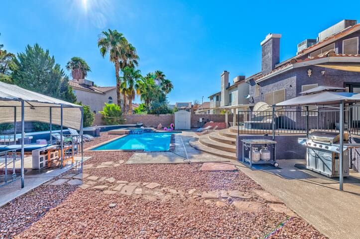 Spacious Home free early check-in if available!