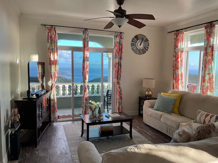 Peps Residence Warner - Spacious Home, Scenic View - Dominica