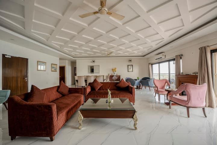 Living room image 4