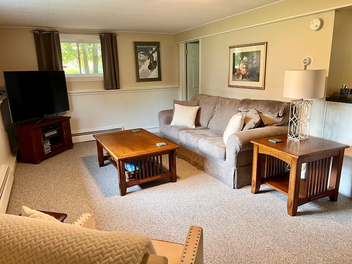 Quiet And Convenient Home Away From Home - Montpelier, VT