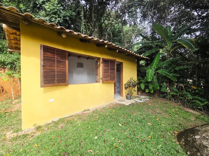 ห้องสวีทสุดพิเศษและเป็นอิสระ มีทางเข้าส่วนตัว อยู่ติดกับบ้านหลัก – รับประกันความสะดวกสบายและความเป็นส่วนตัว!