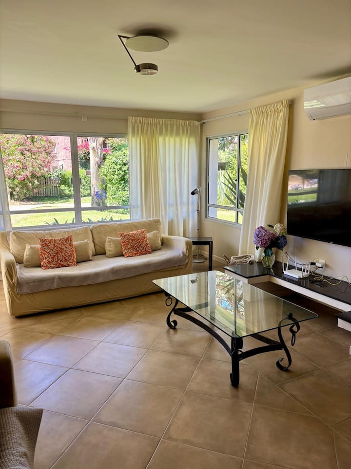 Chalet En La Playa C/ Jardín Y Piscina Climatizada - Uruguai