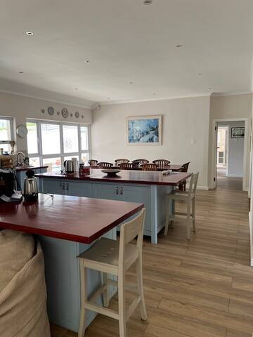 Great Family Home for a Cape Holiday Experience