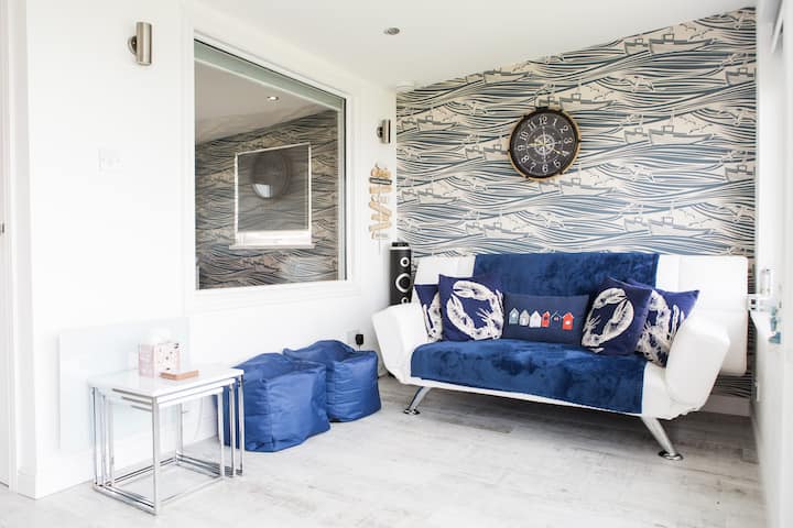 2-bed Sea View Chalet With Gated Parking & Bbq - Plymouth