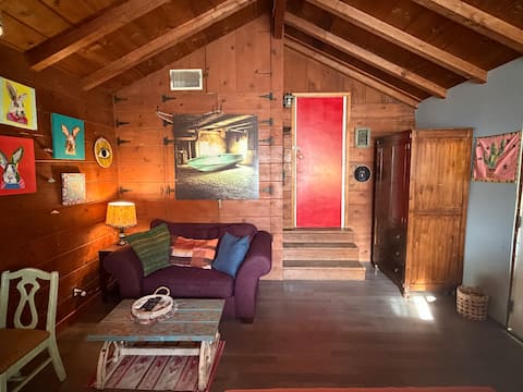 Top Airbnb: Boho Garden Studio (w/ Chickens) - Near Universal in North Hollywood
