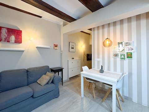 Propiedad de Airbnb exitosa: Cozy Loft in Old Town Valencia en Ciutat Vella