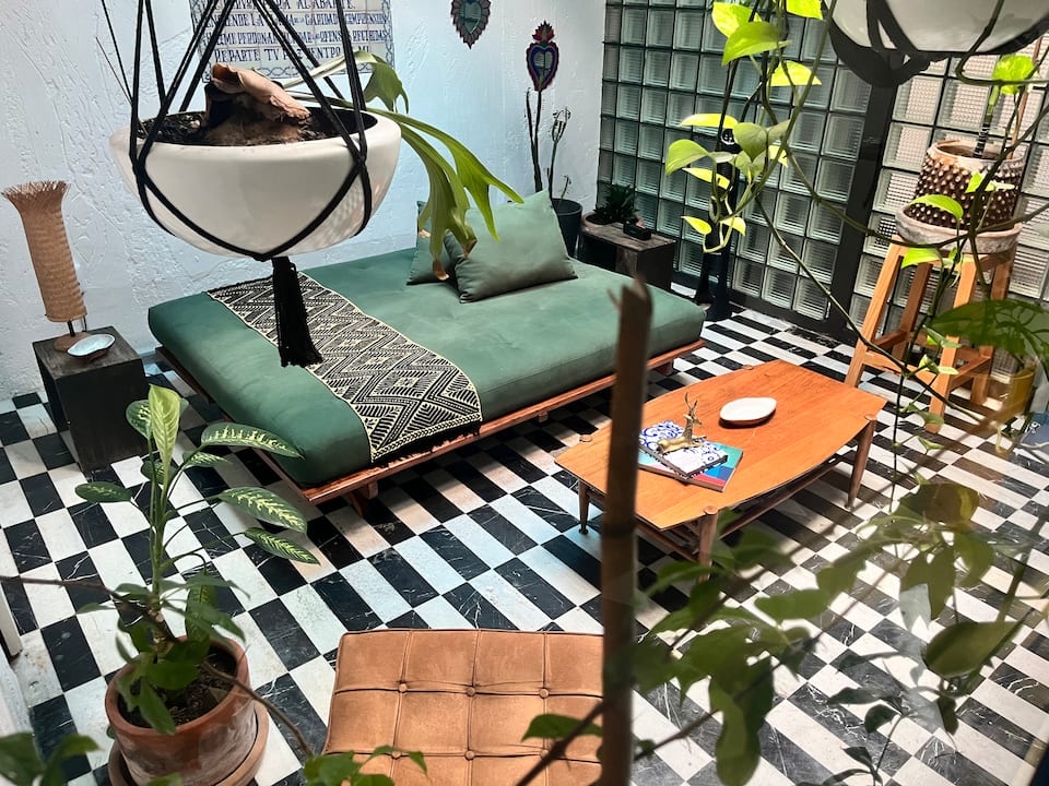 Gorgeous 1940s biblioteca turned private apartment — Foto 1