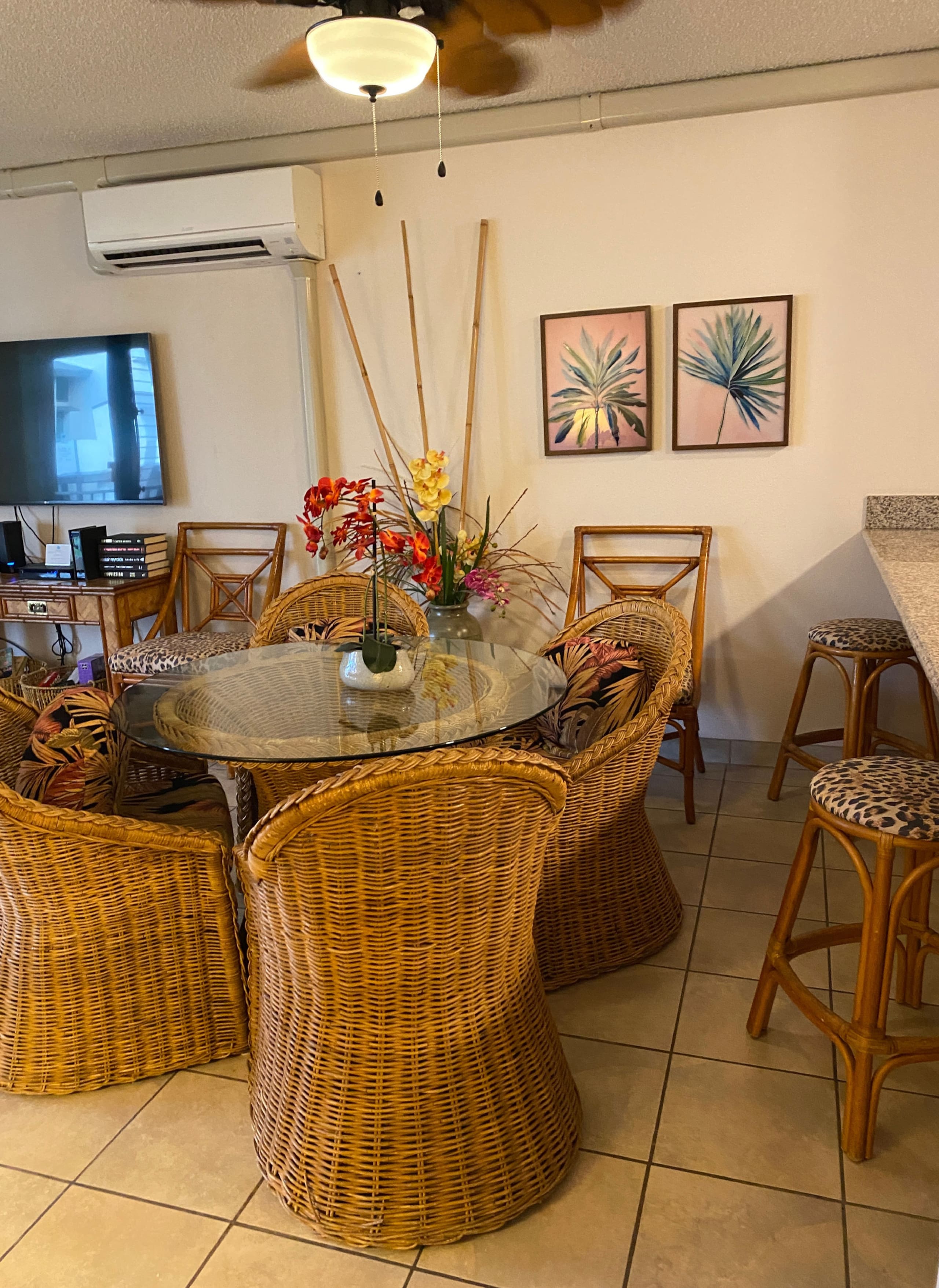 Condo in Kihei · ★4.97 · 1 bedroom · 2 beds · 2 baths - Image 18