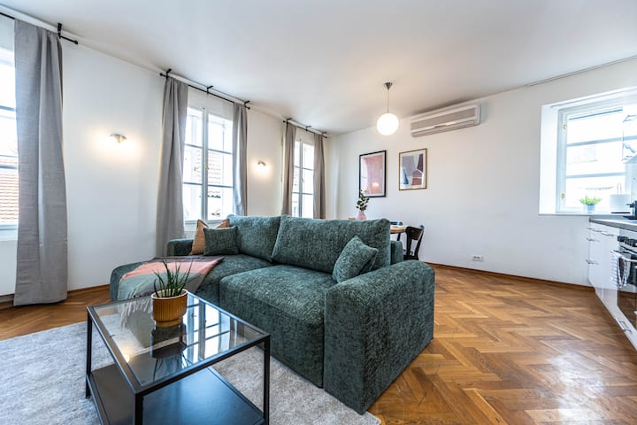 Sunny Prague Apartment With  The View And Terrace - Prague