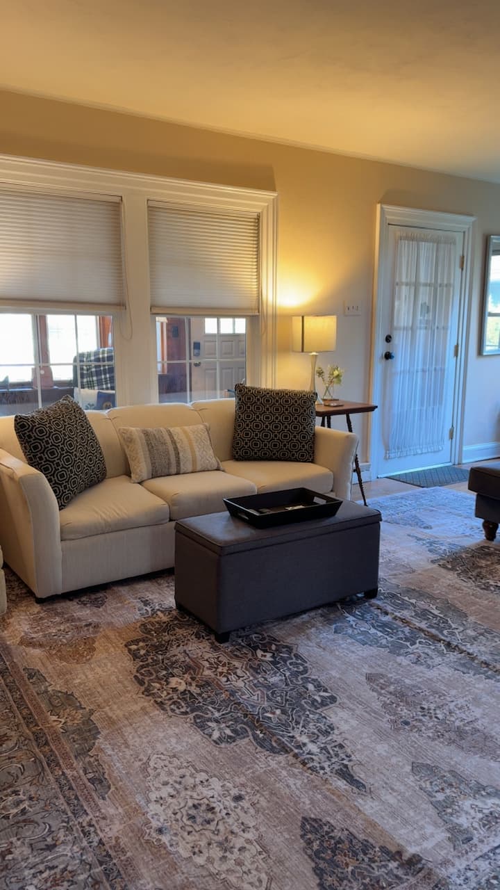 Lake Trout Manor - At Notre Dame's Doorstep - South Bend, IN