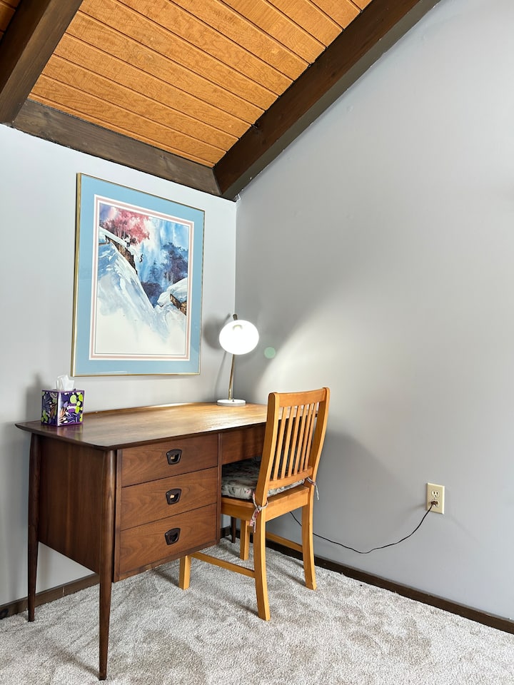 B&B 44 at Greek Peak - Houses for Rent in Cortland, New York