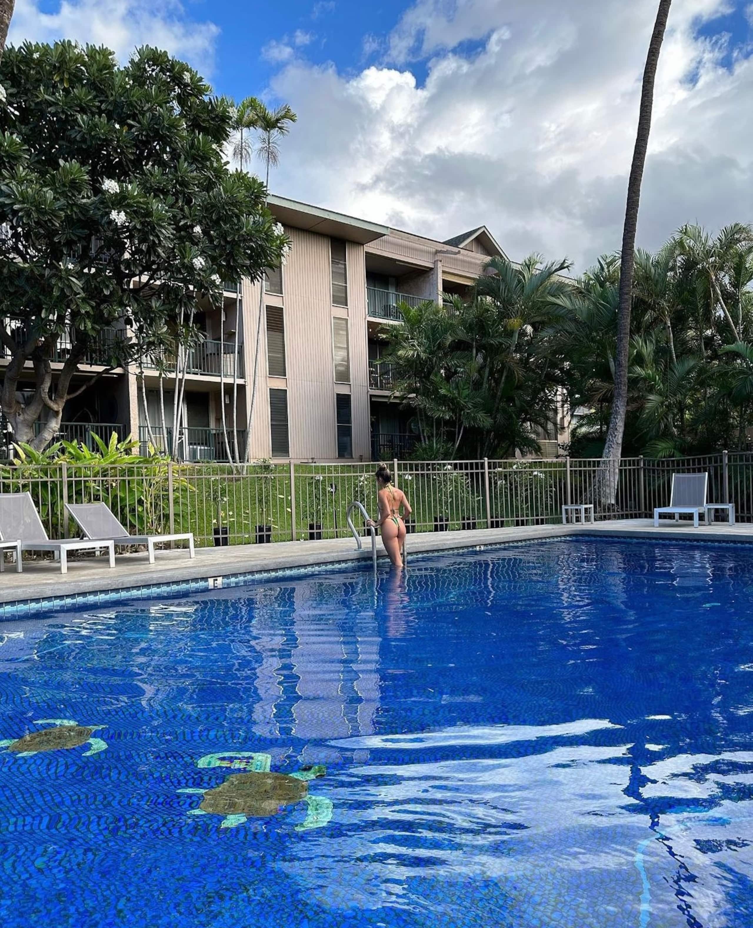 Location! Tropical King Suite: Steps to Beach - Image 35