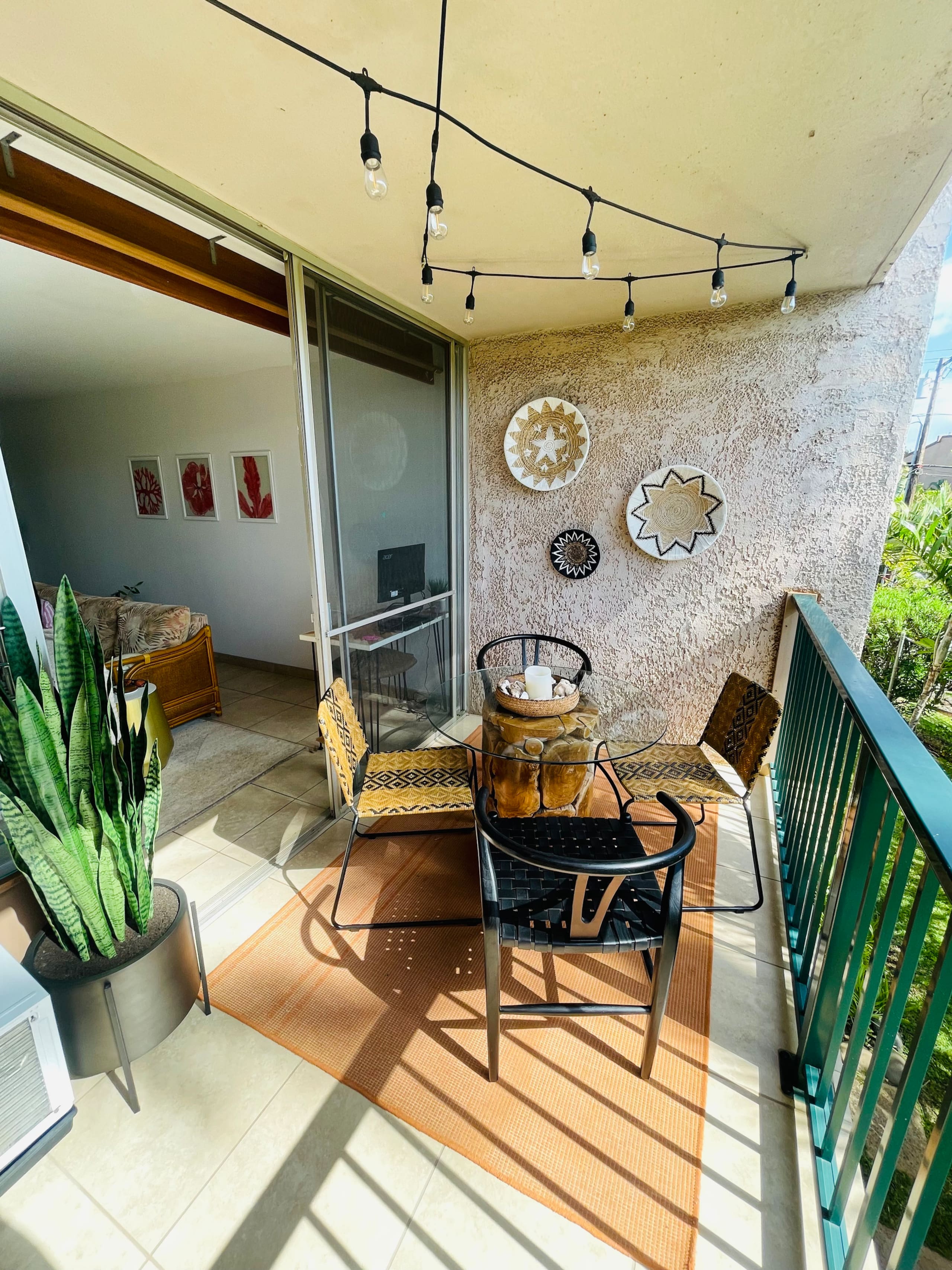 Location! Tropical King Suite: Steps to Beach - Image 25